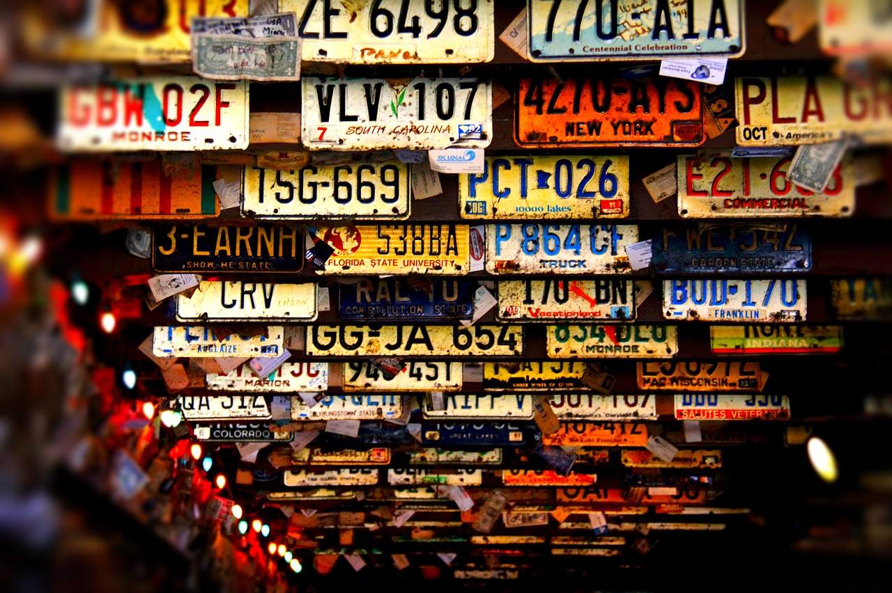 Police Issue Reminders on License Plate Law in CA